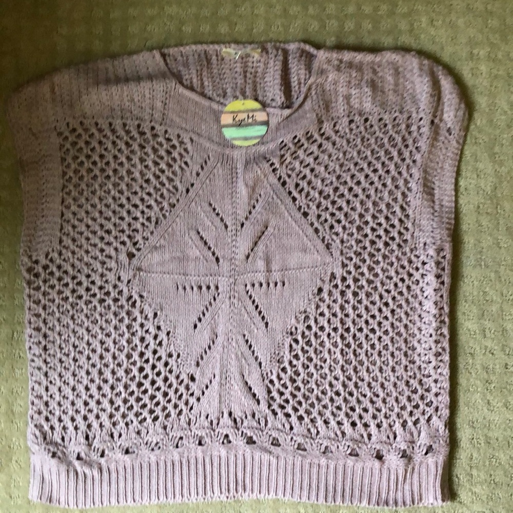 Pink crochet like top - BNWT